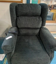 Load image into Gallery viewer, Electric Riser Recliner