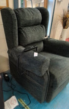 Load image into Gallery viewer, Electric Riser Recliner