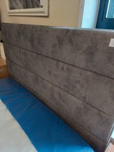 Load image into Gallery viewer, Kingsize Headboard