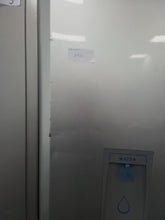 Load image into Gallery viewer, Indesit Fridge Freezer