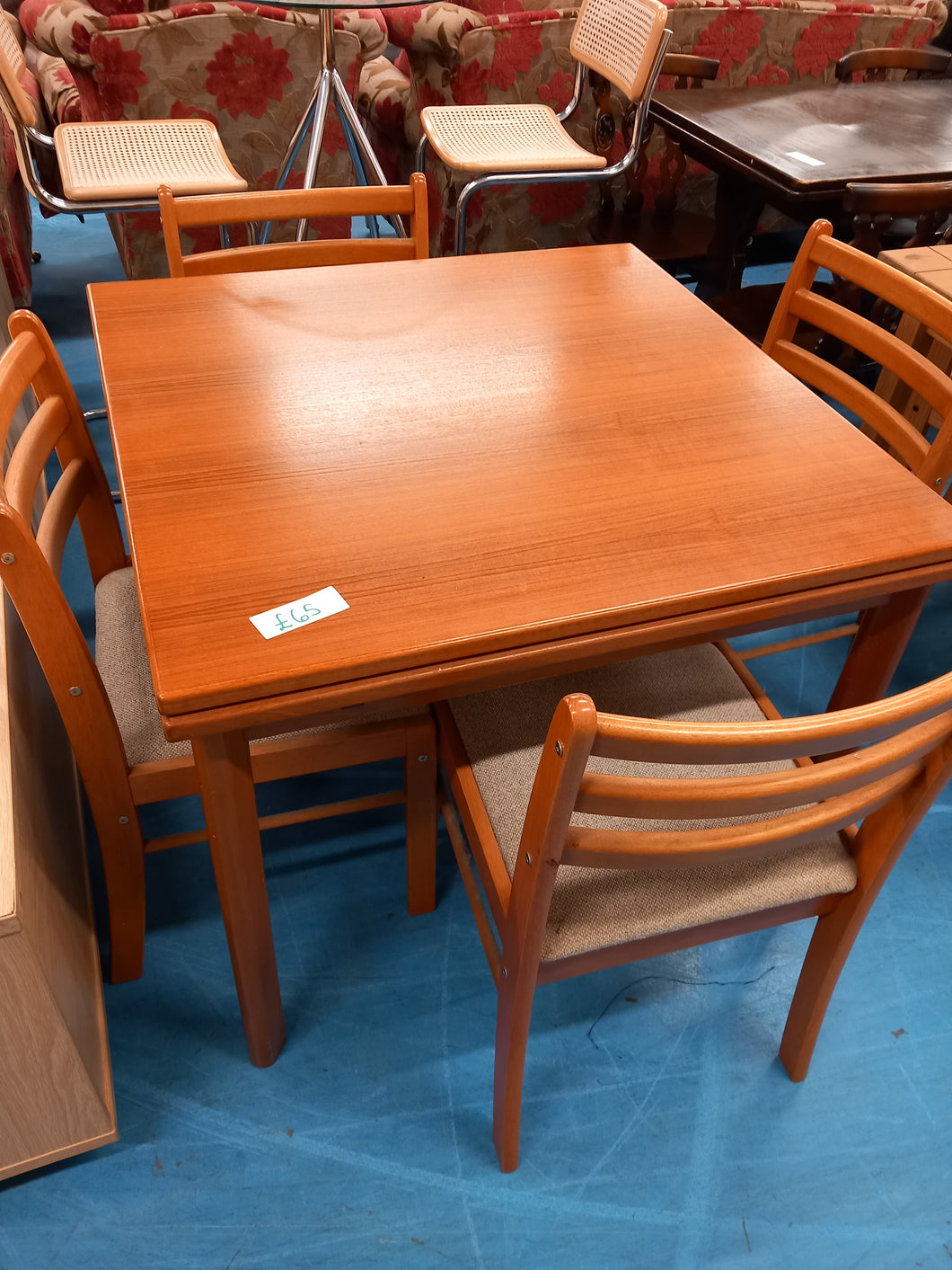Extending Dining Table with 4 Chairs