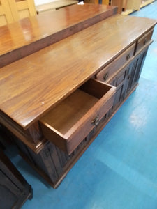 Sideboard