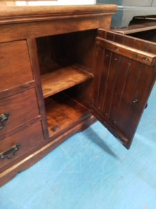 Sideboard