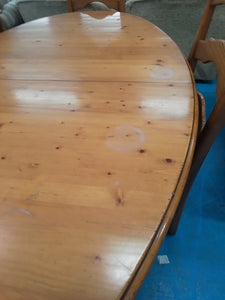 Dining Table & 4 Chairs