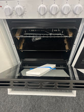 Load image into Gallery viewer, Electric freestanding cooker 50cm single oven
