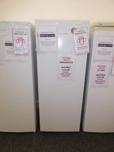 Load image into Gallery viewer, Pre Owned Fridgemaster Freezer
