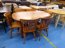 Load image into Gallery viewer, Pine Extending Dining Table &amp; 6 Chairs
