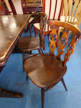Load image into Gallery viewer, Dining Table &amp; 4 Chairs
