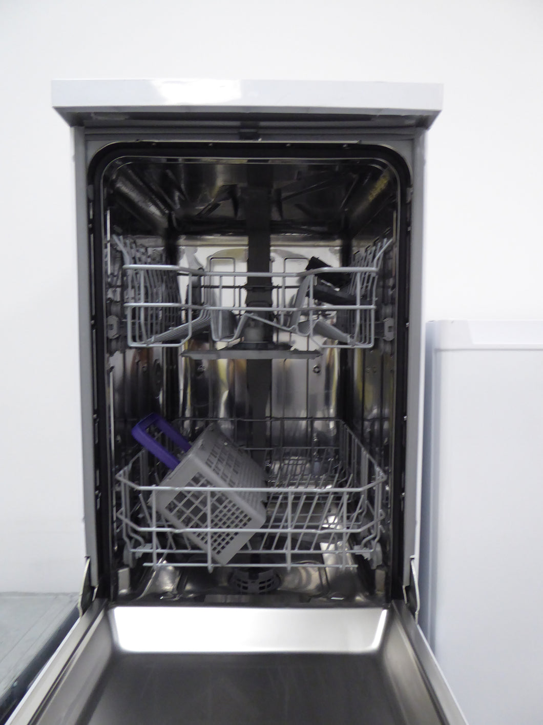 Refurbished Beko Slimline Dishwasher