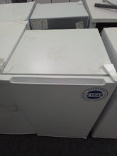 Load image into Gallery viewer, Undercounter fridge
