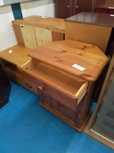 Load image into Gallery viewer, Corner Pine Unit
