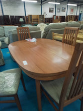 Load image into Gallery viewer, Extending Dining Table &amp; 4 Chairs
