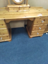 Load image into Gallery viewer, Pine Dressing Table
