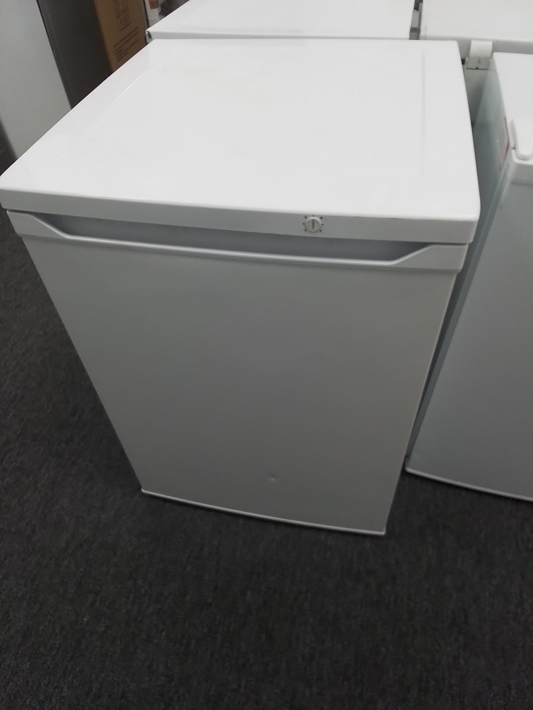 Undercounter freezer