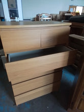 Load image into Gallery viewer, Chest of Drawers
