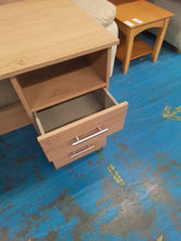 Load image into Gallery viewer, Desk
