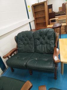 2 Seater Sofa & 2 x Armchairs