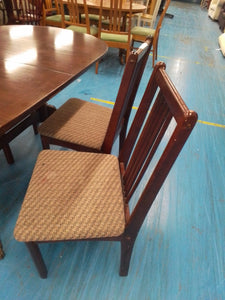 Dining Table & 4 Chairs