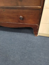 Load image into Gallery viewer, Chest of Drawers
