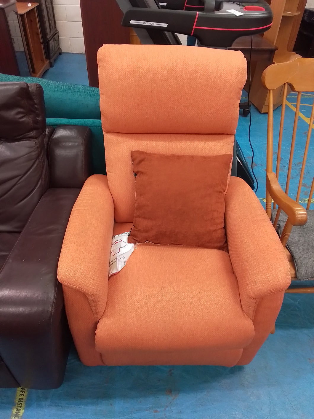 Rise and recline armchair - Please see photographs