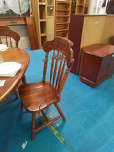 Load image into Gallery viewer, Dining Table &amp; 4 Chairs
