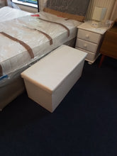 Load image into Gallery viewer, White Ottoman
