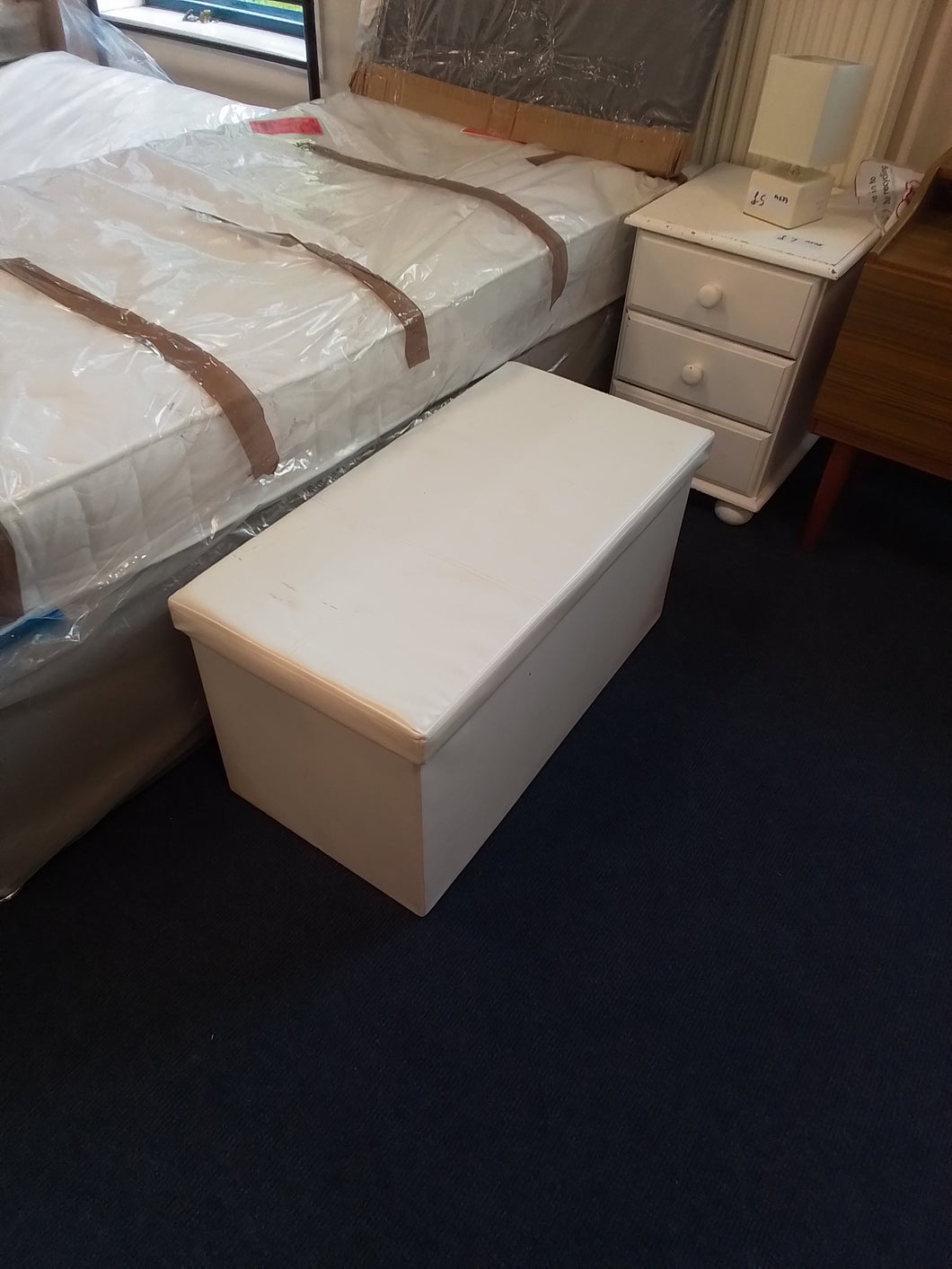 White Ottoman