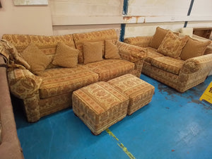 4 Seater & 2 Seater & 2 x pouffe