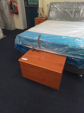 Load image into Gallery viewer, Blanket Box
