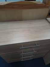 Load image into Gallery viewer, Chest of Drawers
