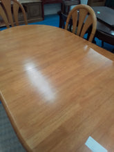 Load image into Gallery viewer, Dining Table &amp; 6 Chairs
