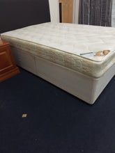 Load image into Gallery viewer, Double Bed Complete
