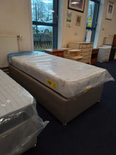 Load image into Gallery viewer, Single Factory Return Bed
