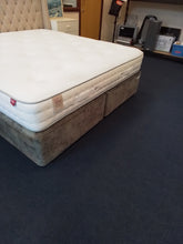 Load image into Gallery viewer, Superking Bedbase
