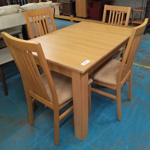 Dining table & 4 chairs
