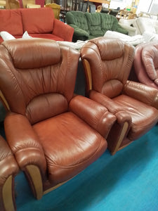 Brown 3 seater sofa & 2 x armchairs