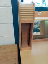 Load image into Gallery viewer, Desk
