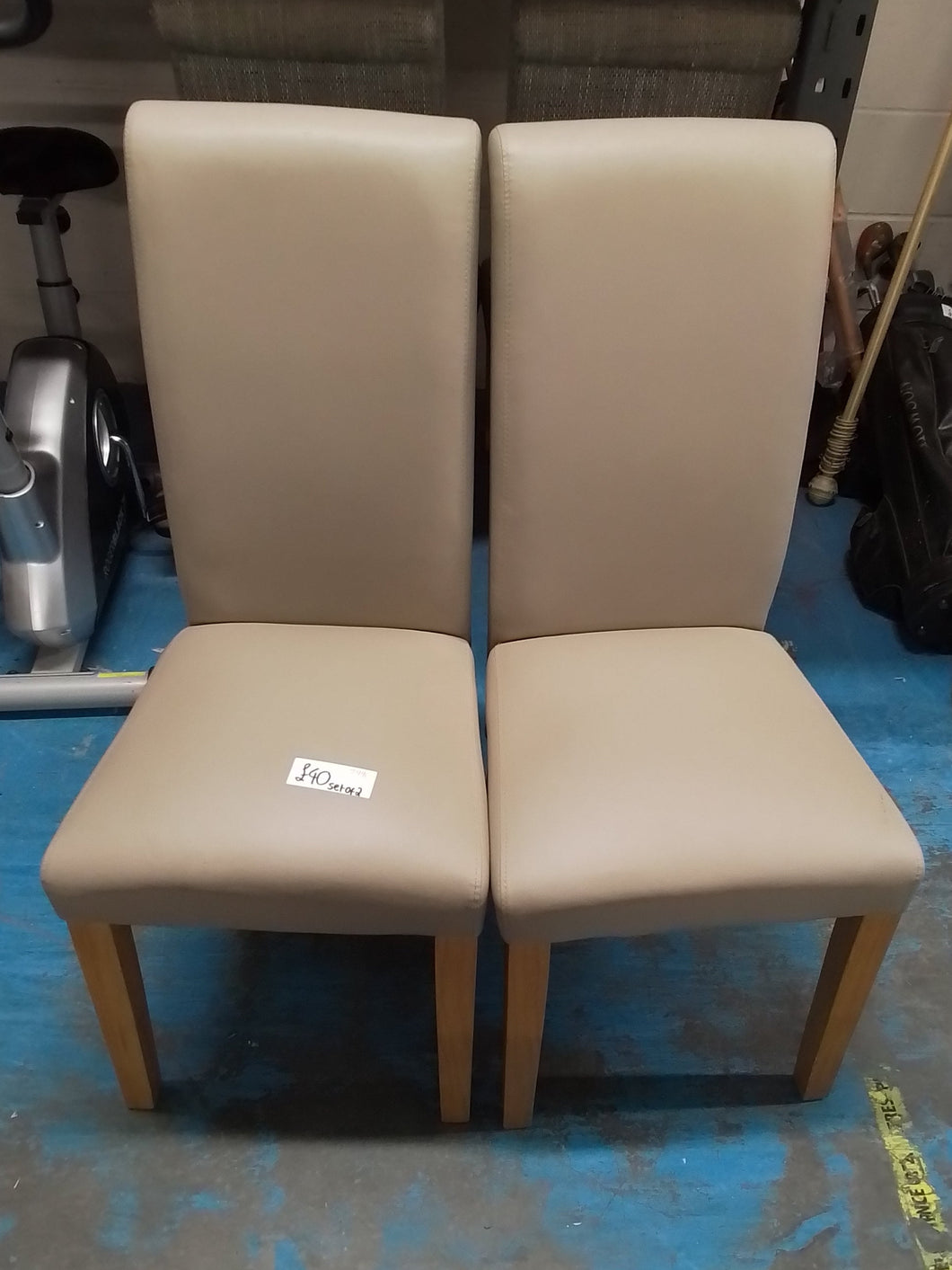 2 Dining Chairs