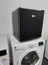 Load image into Gallery viewer, Sia Black Table Top Fridge
