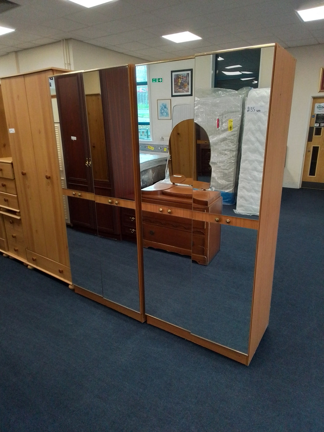 Wardrobe set (2 x wardrobes)