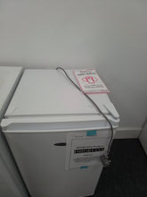 Load image into Gallery viewer, Undercounter Iceking Freezer

