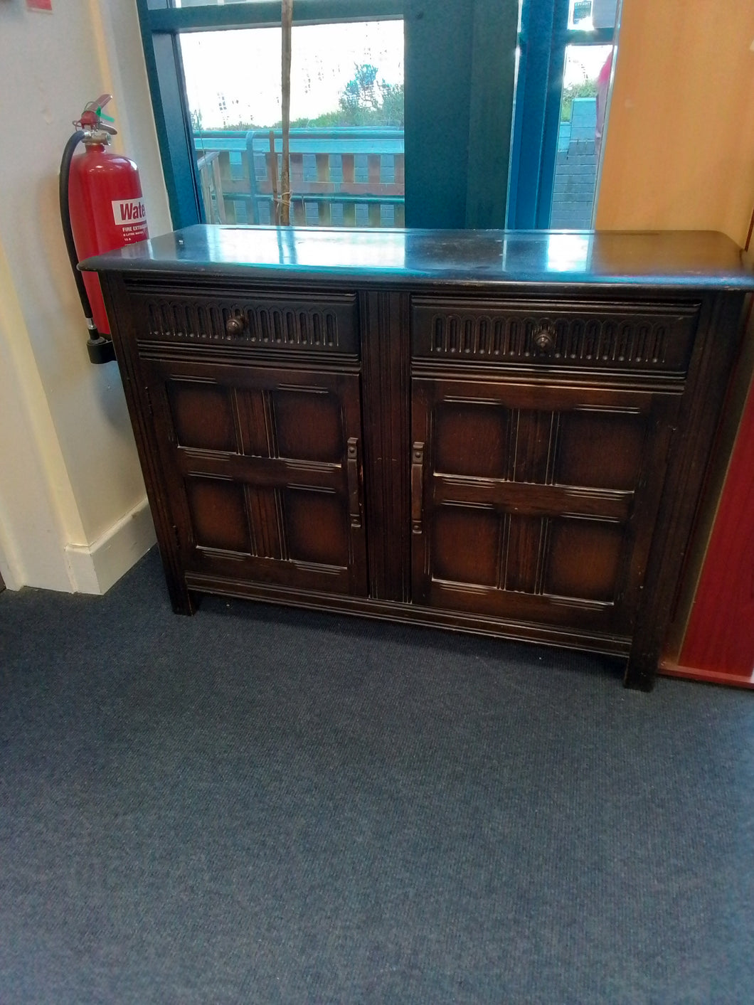 Sideboard