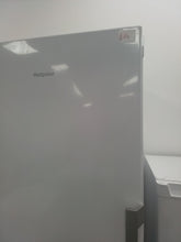 Load image into Gallery viewer, Hotpoint Freezer
