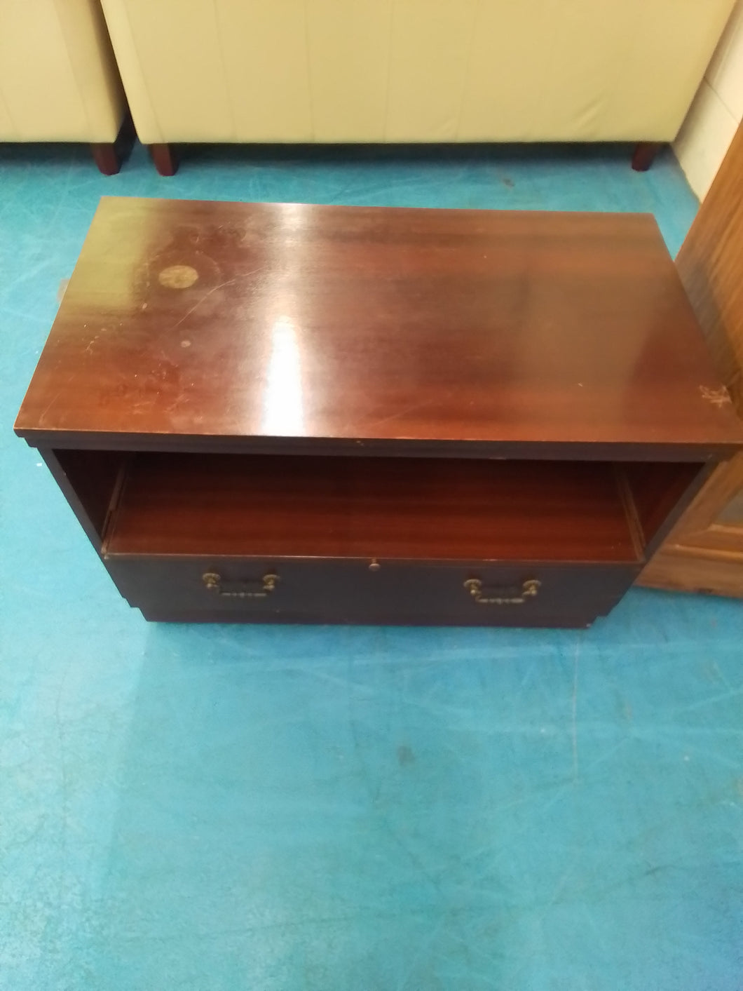 Tv unit