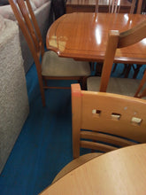 Load image into Gallery viewer, Round Dining Table &amp; Four Chairs

