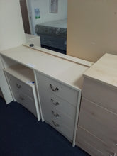 Load image into Gallery viewer, Dressing Table
