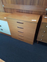 Load image into Gallery viewer, Chest of Drawers
