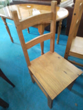 Load image into Gallery viewer, Table &amp; 6 chairs
