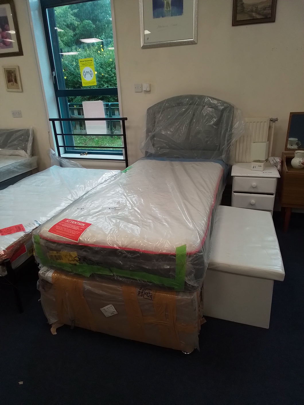 Single Factory Return Bed w/ Storage