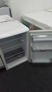 Uncercounter fridge